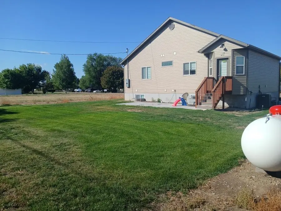326 N 3rd St E, Downey, ID 83234 - Image #3