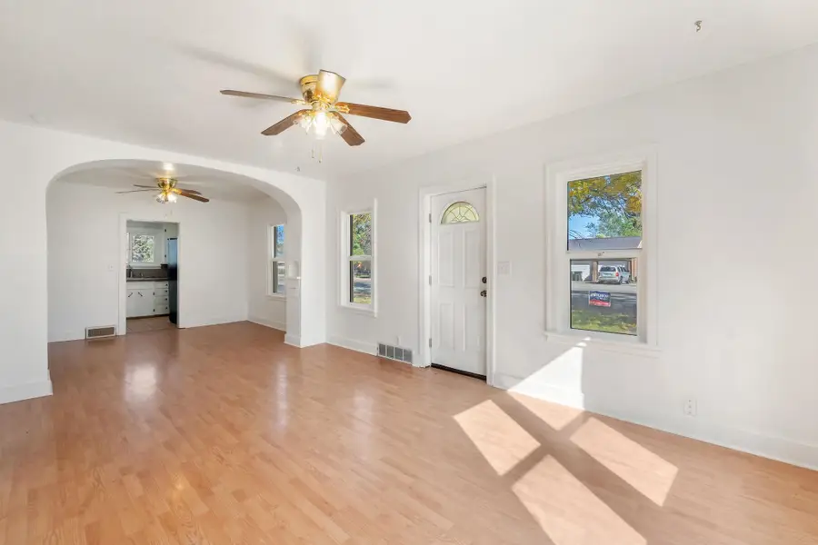 1182 S Meridian St, Blackfoot, ID 83221 - Image #3