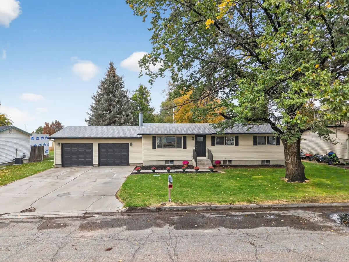 325 Washington Street, American Falls, ID 83211 - Image #1