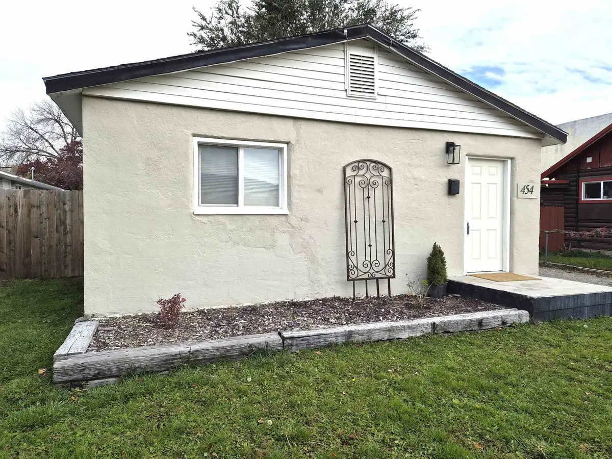 454 Pershing Ave, Pocatello, ID 83201 - Image #1