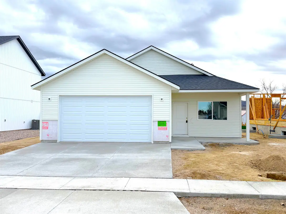 1845 Brynwood Ave, Chubbuck, ID 83202 - Image #1