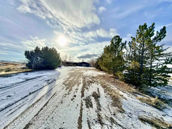 5657 W 17th S, Idaho Falls, ID 83402