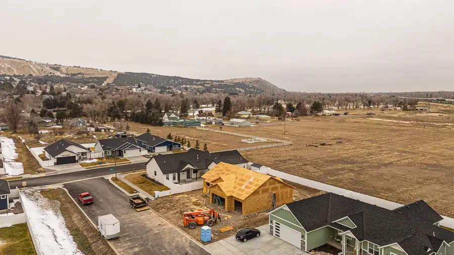 564 Mulligan Rd, Pocatello, ID 83204 - Image #2