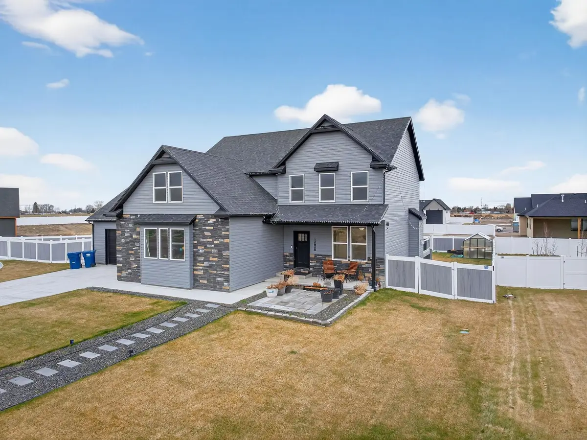 14946 Hamilton Ln, Pocatello, ID 83202 - Image #1