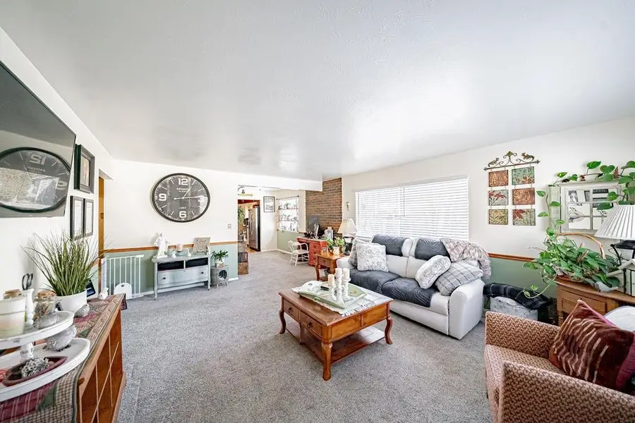 160 Curtis Ave, Blackfoot, ID 83221 - Image #3