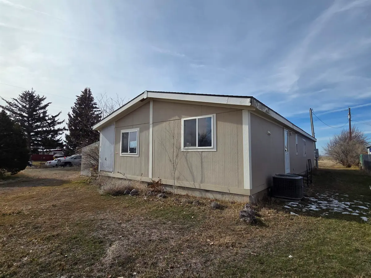 1864 W Falcon Circle, Pocatello, ID 83204 - #1