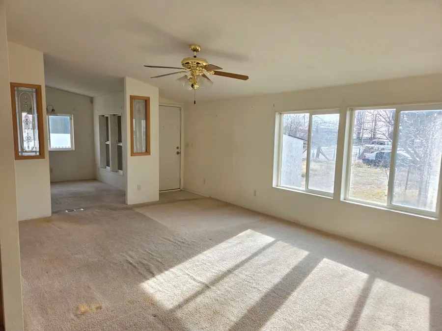 1864 W Falcon Circle, Pocatello, ID 83204 - #2