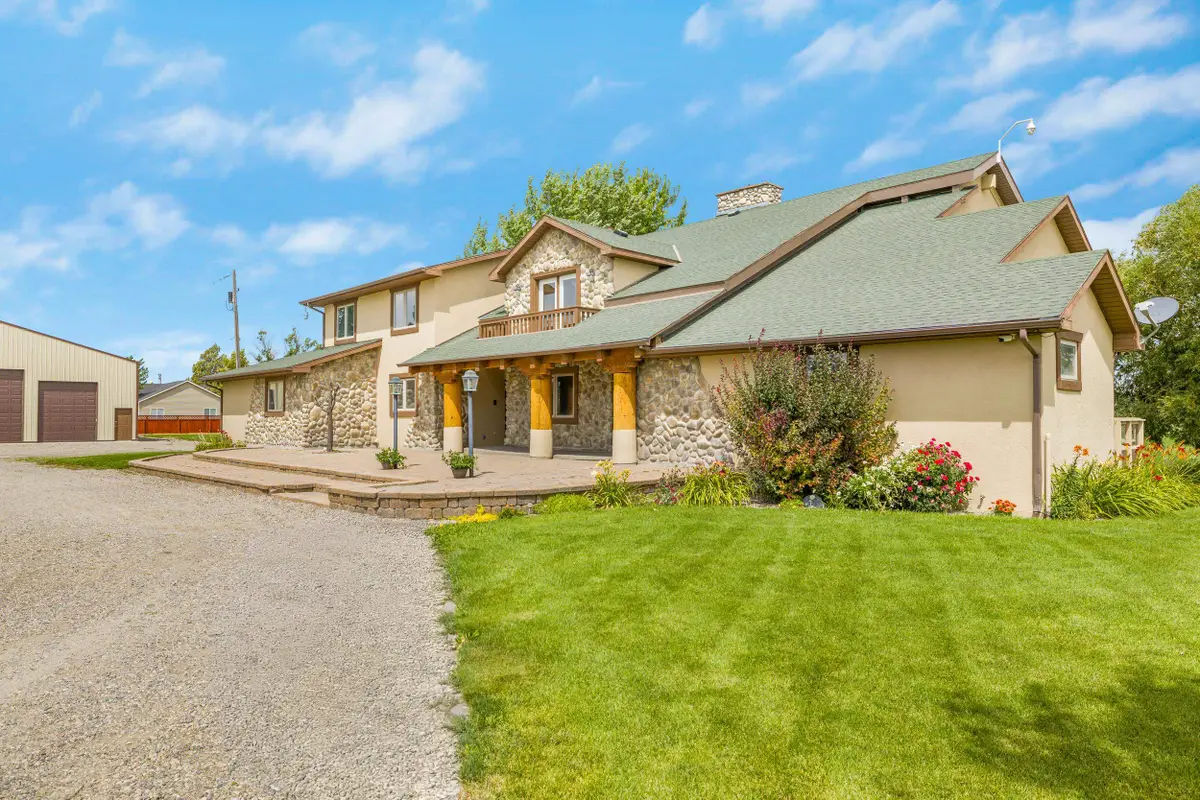 144 E 400 N, Blackfoot, ID 83221 - #1