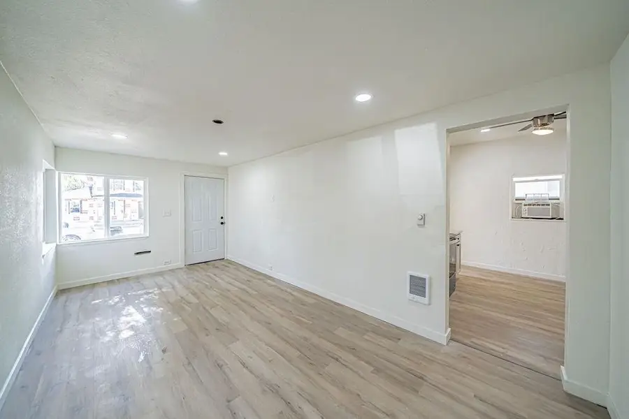 340 N 9th, Pocatello, ID 83201 - #2