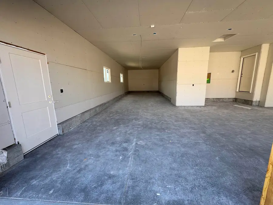 3039 Alexandre, Pocatello, ID 83204 - #3