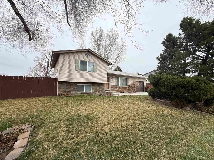 1084 Concord St, Chubbuck, ID 83202 - #3