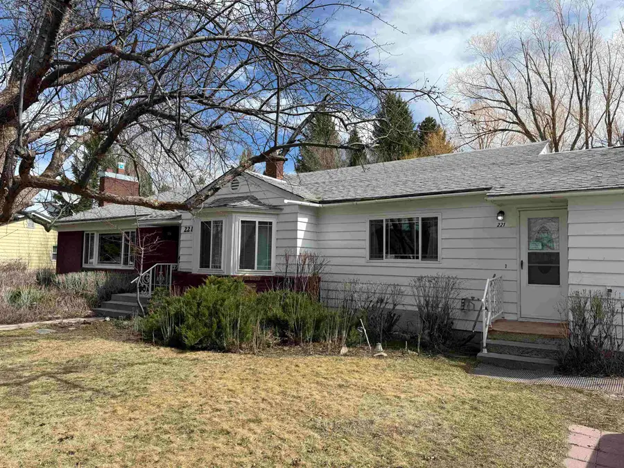 221 S 3rd West, Soda Springs, ID 83276 - #2