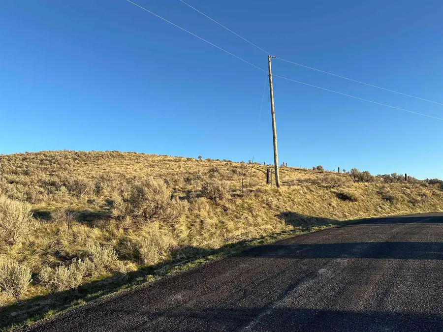 3055 GARDEN PLACE, American Falls, ID 83211 - #2