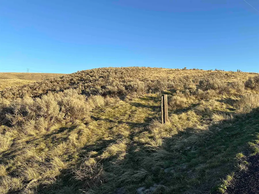 3055 GARDEN PLACE, American Falls, ID 83211 - #3