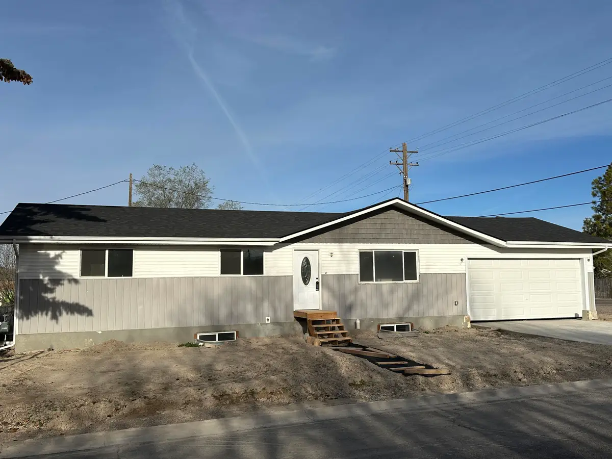 3975 HENDERSON, Pocatello, ID 83201 - #1