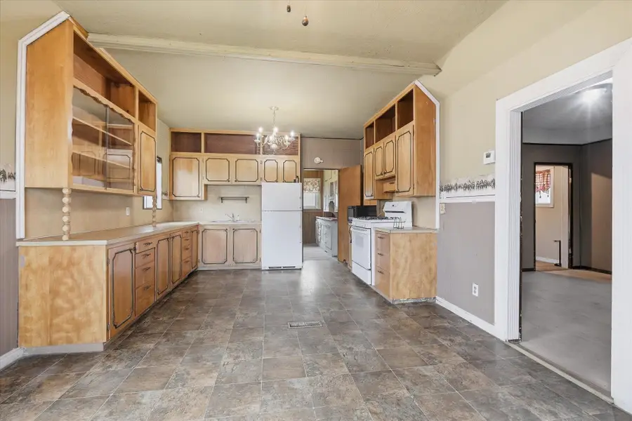 137 NE Bannock Street, Malad City, ID 83252 - #3