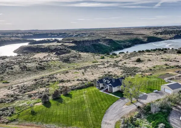 3352 Eagle Rock Road, American Falls, ID 83211