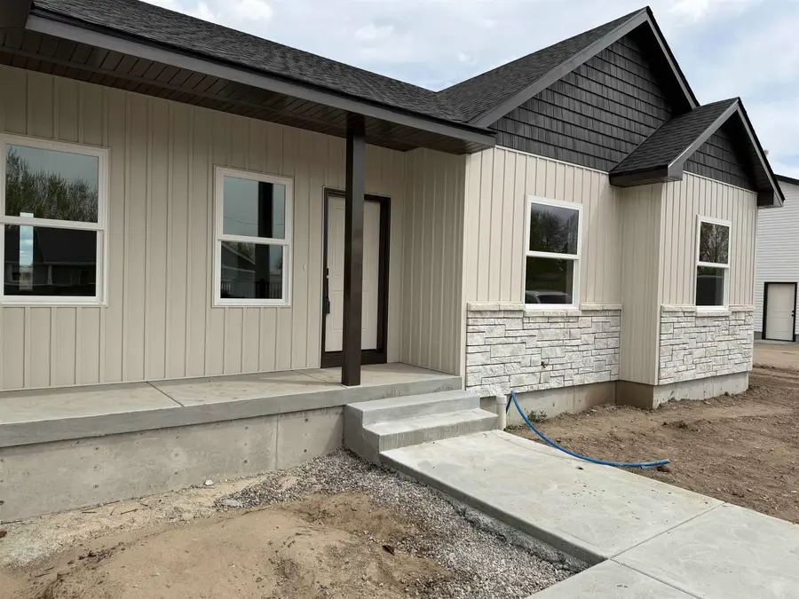11 N 460 W Bishop Drive, Blackfoot, ID 83221 - #2