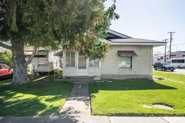 406 1st W, Ririe, ID 83443