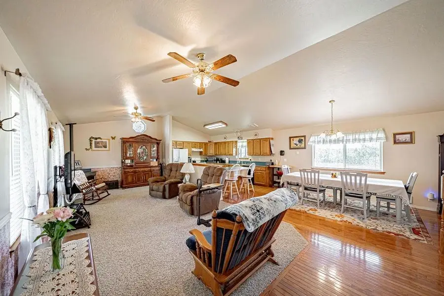 647 N 1200 W, Blackfoot, ID 83221 - #3