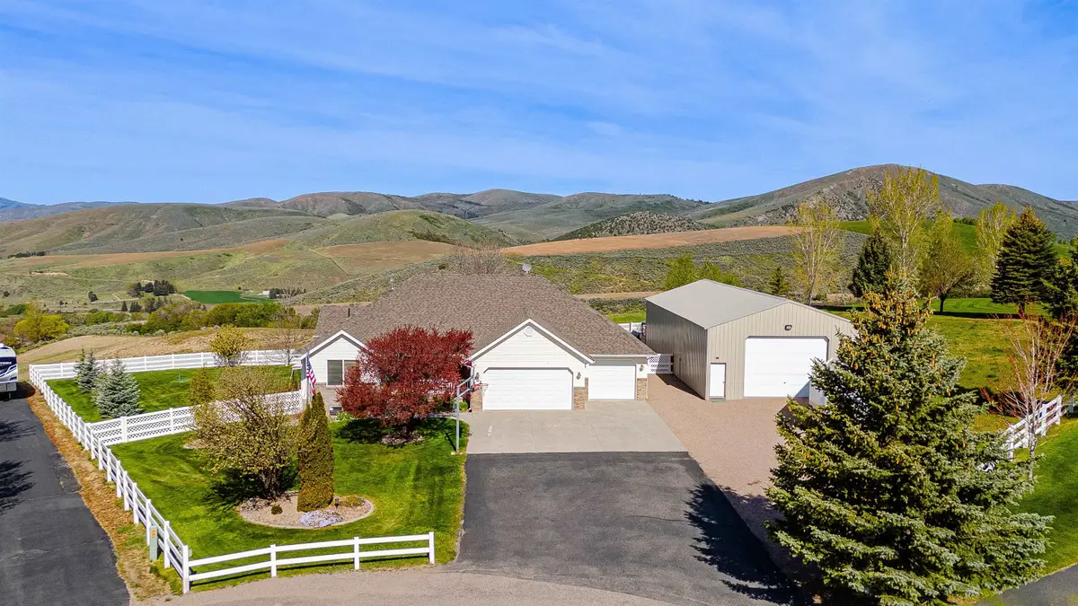 802 E Madlee Rd, Inkom, ID 83245 - #1