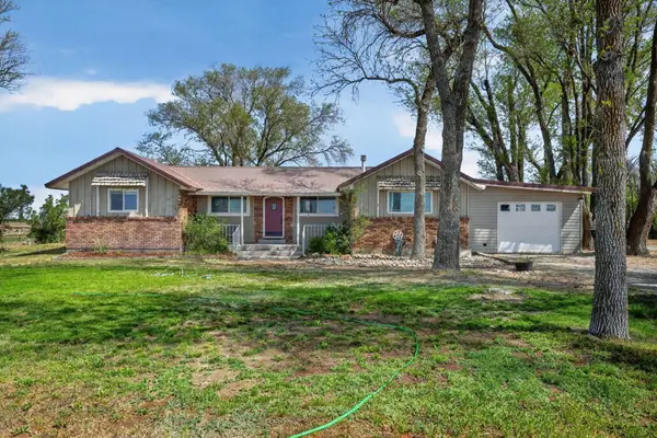 1276 W Hoff Rd, Blackfoot, ID 83221