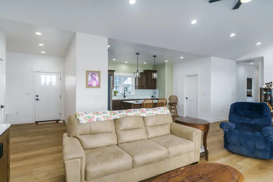 11835 Devonshire Dr, Pocatello, ID 83202 - #3