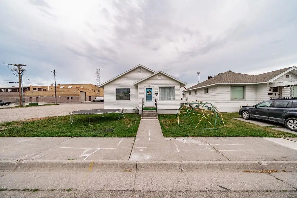 128 Webster Ave, Rexburg, ID 83440 - #1