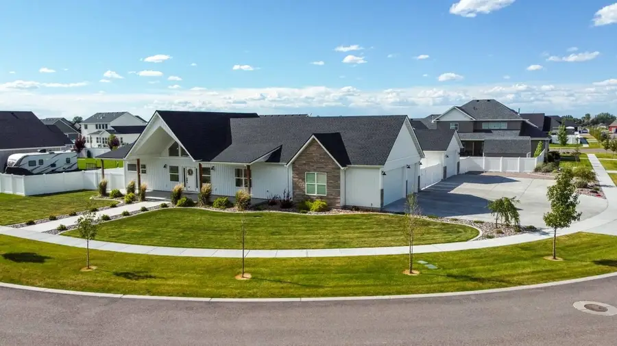 14774 Berkshire Ave, Pocatello, ID 83202 - #2