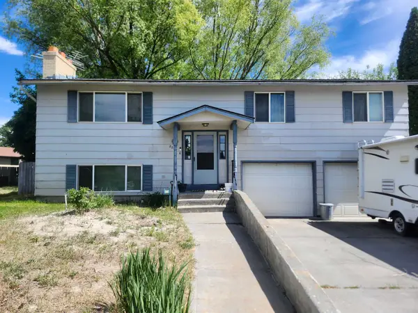 2219 Dickson Cir E, Idaho Falls, ID 83402