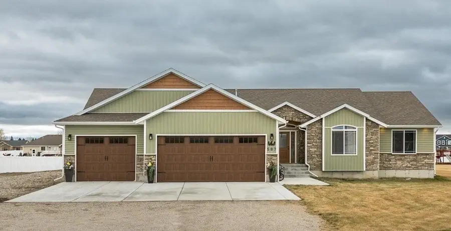 587 W 30 S, Blackfoot, ID 83221 - #3