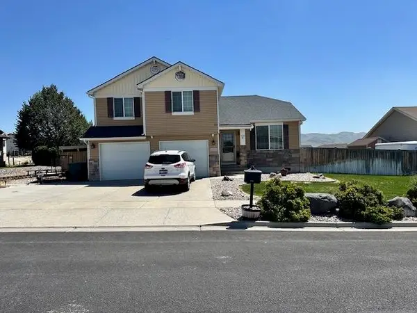 1230 Dolostone Dr, Pocatello, ID 83201