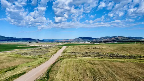 B2 L8 Lakey Loop, Soda Springs, ID 83276