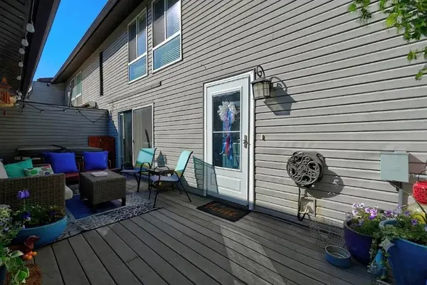 15 Cedar Hills Dr, Pocatello, ID 83204