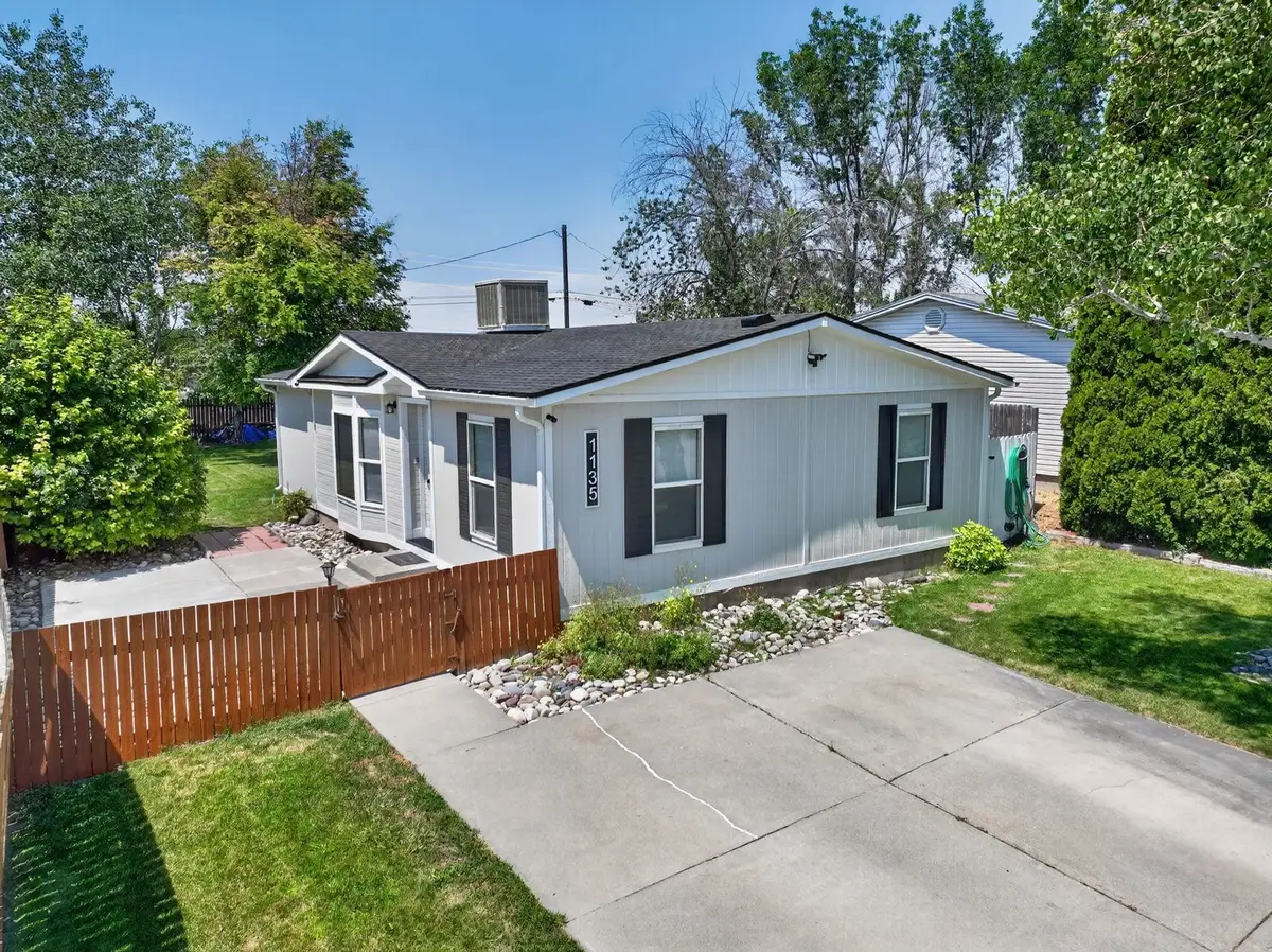 1135 Canyon Ave, Idaho Falls, ID 83402 - #1