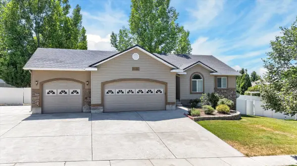 2535 Michelle St, Pocatello, ID 83201