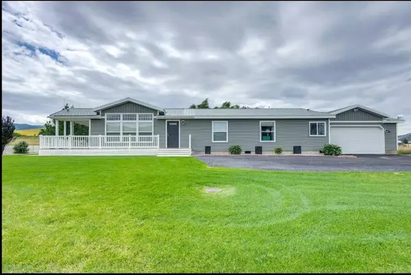 11327 S Dempsey Creek Rd, Lava Hot Springs, ID 83246