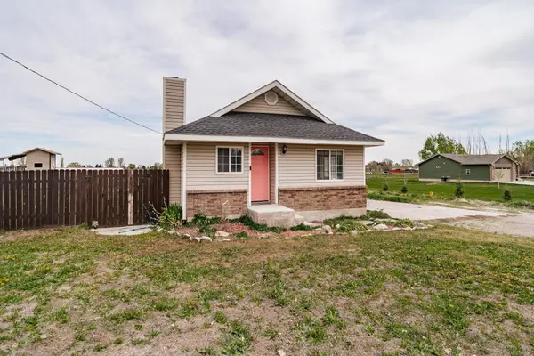 218 W Reservation Rd, Chubbuck, ID 83202