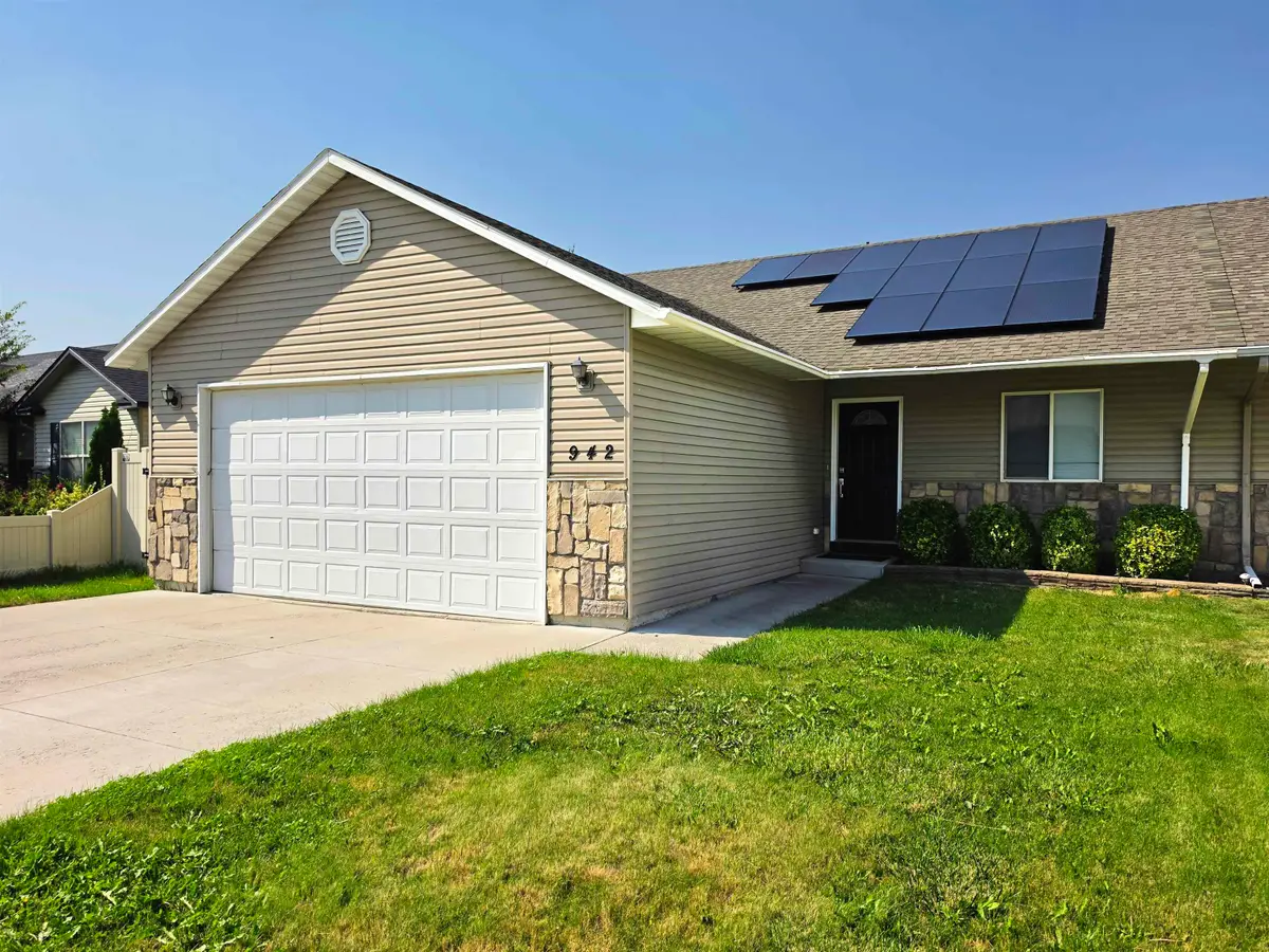 942 Sawtooth St, Chubbuck, ID 83202 - #1
