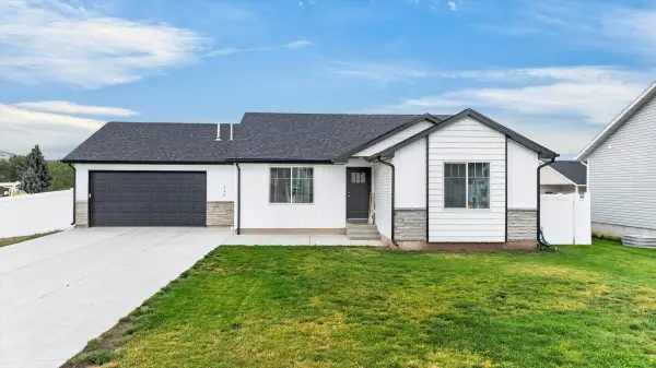 345 Skyline Peak Lp, Inkom, ID 83245