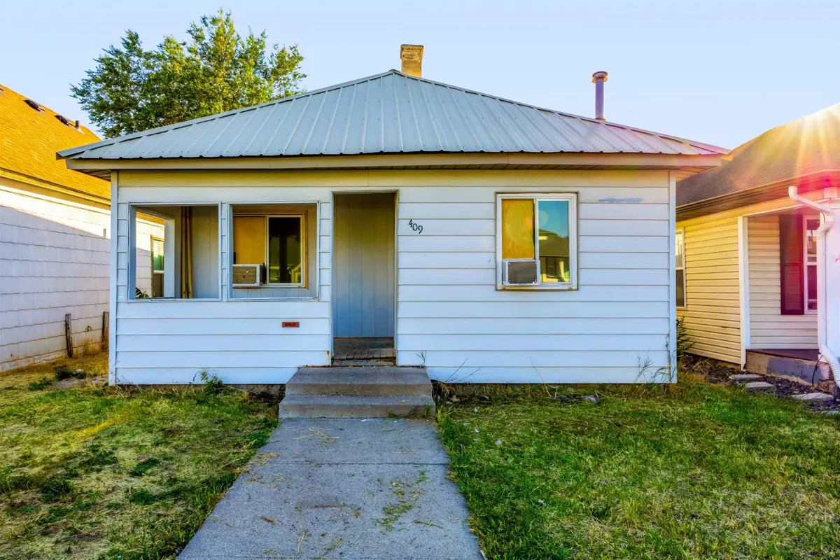 409 N 8th Ave, Pocatello, ID 83201 - #1