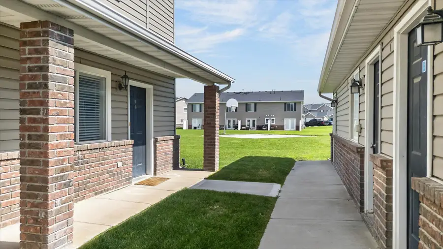 484 Raven Way Unit D, Chubbuck, ID 83202 - #2
