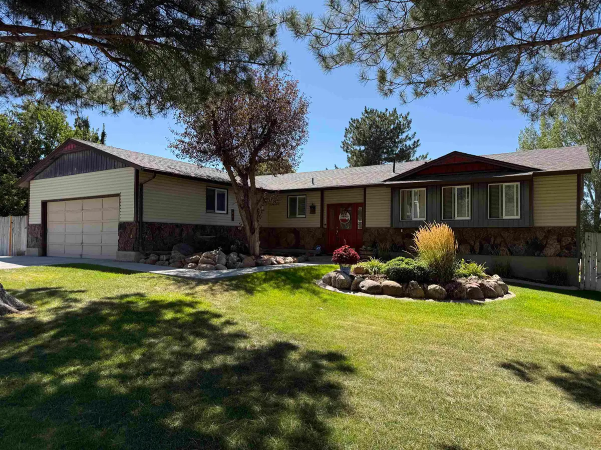 2333 Ada St, Pocatello, ID 83201 - #1