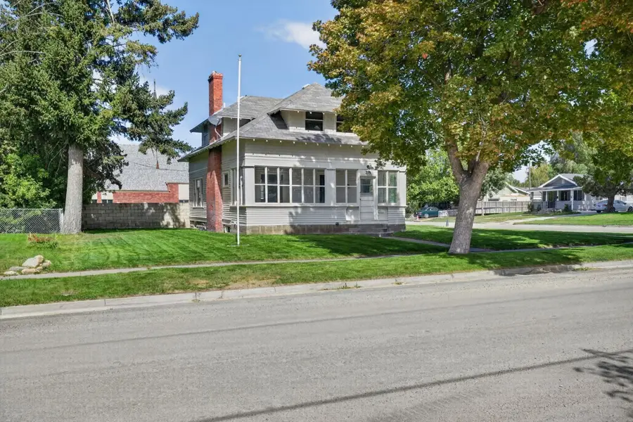 275 Polk St, American Falls, ID 83221 - #3