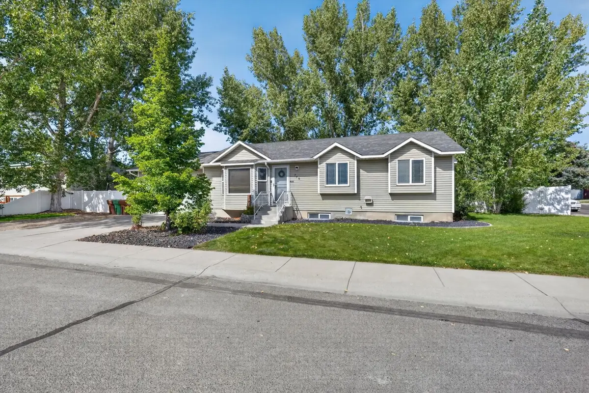 748 Callie St, Chubbuck, ID 83202 - #1