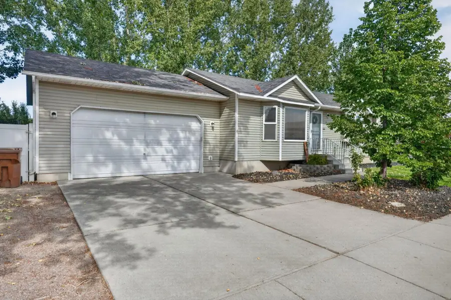 748 Callie St, Chubbuck, ID 83202 - #3
