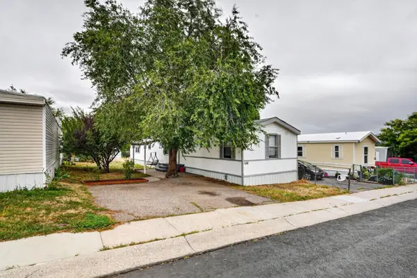 188 Teakwood St, Pocatello, ID 83204