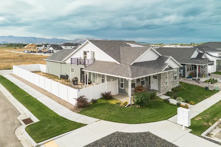 609 Aurora Blvd., Chubbuck, ID 83202 - #3