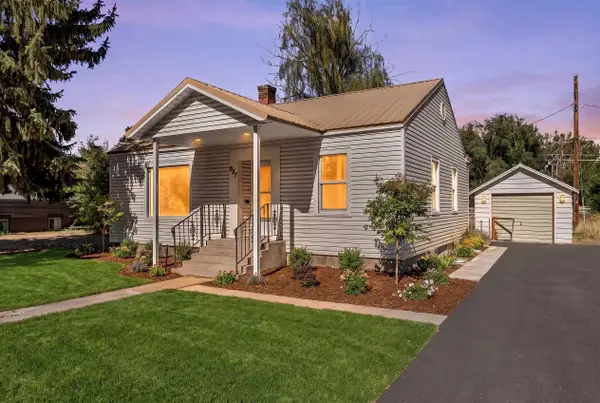 957 S Shilling Ave, Blackfoot, ID 83221
