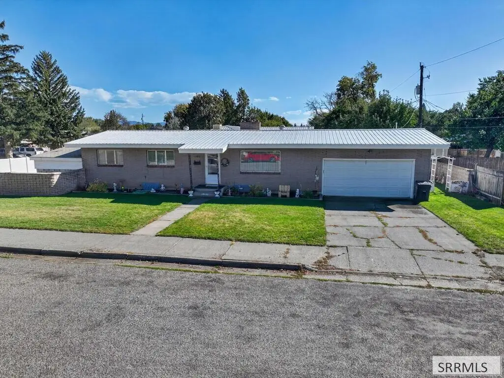 1260 10th Street, Idaho Falls, ID 83404 - #1